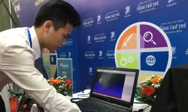 SV Đại học Bách khoa Hà Nội - 1 trong 23 trường đã được tự chủ đang nghiên cứu khoa học Ảnh: nghiêm huê 