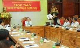 "Nhà báo Hoàng Thiên Nga chứng minh ông Doãn Hữu Long báo cáo sai sự thật với lãnh đạo tỉnh". 