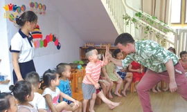 Trong một lớp học của trường Louis