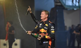 Siêu xe F1 lần đầu lăn bánh tại Hà Nội