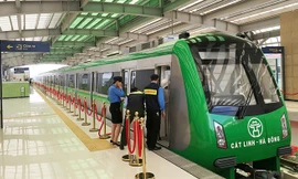 Với 13,1 km, sau khi đi vào hoạt động tuyến Metro số 2A di chuyển chỉ hết 15 đến 20 phút Ảnh: Như Ý