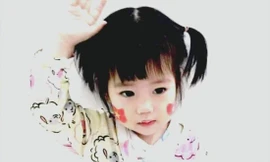 Bé Bông, con gái 2 tuổi của Trung úy Nguyễn Tuấn Vũ trên facebook của anh Ảnh: NVCC