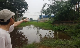 Việc mở rộng xây dựng sân chơi tennis trong Thị ủy Phổ Yên (khu vực tường bao và nhà tôn mái xanh) ảnh hưởng đến tiến độ dự án làm đường.