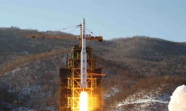 Báo Hàn Quốc đưa tin có dấu hiệu cho thấy Triều Tiên đang khởi động lại các hoạt động của bãi phóng tên lửa tầm xa 