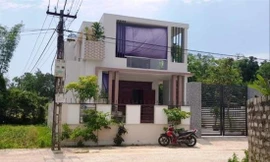 Ngôi nhà của một hộ nằm trong danh sách hộ cận nghèo ở Thanh Hóa gây xôn xao dư luận 