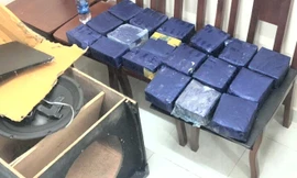 Vượt 1.000km để bắt 2 nghi phạm giấu 19kg ma túy trong thùng loa