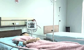 Học sinh lớp 9 đâm học sinh lớp 12 trọng thương