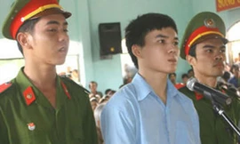 Bị từ chối quan hệ, bóp chết người tình là vợ sếp