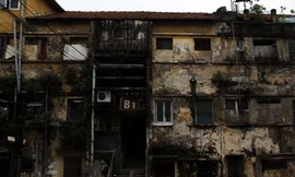 Những khu tập thể 'ổ chuột' giữa lòng Hà Nội