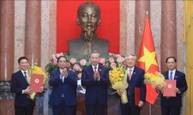 Tổng Bí thư, Chủ tịch nước Tô Lâm trao quyết định bổ nhiệm các phó thủ tướng và bộ trưởng