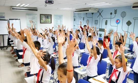 Sở GD&ĐT Hà Nội nói gì về 'lạm phát' giấy khen học sinh tiểu học?