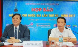 Phó Chủ tịch Thường trực Hội Nhà báo Việt Nam Hồ Quang Lợi và Thứ trưởng Bộ Thông tin Truyền thông chủ trì buổi họp báo