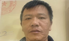 Mất gần 6 tỷ đồng vì muốn đi nhà nghỉ với 'em gái mưa'