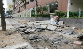 Vỉa hè lát đá 180 tỷ đồng phải lật lên làm lại