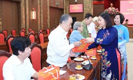 Hà Nội gặp mặt Ban liên lạc chiến sĩ cách mạng bị địch bắt tù đày