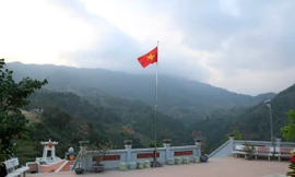 Thăm nghĩa trang Vị Xuyên đầu xuân 2019