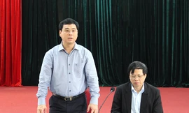 Ông Nguyễn Minh Tâm (đứng).