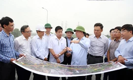 Bí thư Thành ủy Hà Nội Đinh Tiến Dũng: Mở không gian, đẩy mạnh kết nối, tạo lực phát triển mới