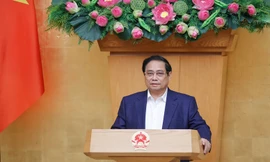 Thủ tướng yêu cầu loại bỏ ngay những thủ tục hành chính cản trở hoạt động của người dân, doanh nghiệp