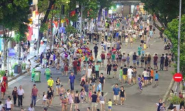 Hà Nội tạm dừng phố đi bộ Hồ Gươm để phòng chống dịch