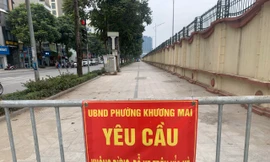 Vỉa hè 'bất ngờ' sạch bóng ô tô trên tuyến phố kiểu mẫu Lê Trọng Tấn