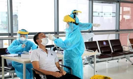 Hai vợ chồng tại Hà Nội chỉ hắt hơi, xét nghiệm dương tính SARS-CoV-2