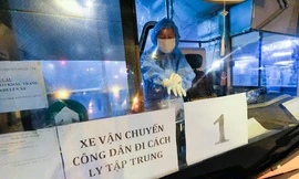 Chuyên gia đề xuất Hà Nội nên cách ly F1 tại nhà