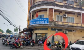 Người làm công đâm chết ông chủ rồi đi đầu thú