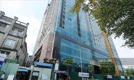 Hà Nội: Quận Ba Đình 'đòi' hơn 26 tỷ đồng kinh phí cắt ngọn nhà 8B Lê Trực