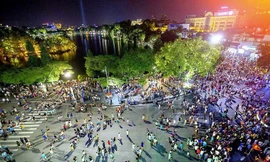 Một góc phố đi bộ khu vực hồ Hoàn Kiếm