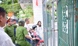 Cảnh sát kể chuyện hú còi xe chuyên dụng đưa thí sinh ngủ muộn đi thi