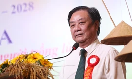 Chuyện 75.765 hạt gạo và bàn cờ của Bộ trưởng Lê Minh Hoan