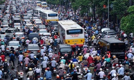Giám đốc Sở Giao thông Hà Nội: 'Cấm xe máy càng sớm càng tốt'