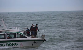 Chủ tịch nước chia buồn, động viên gia đình các nạn nhân vụ lật ca nô trên biển Cửa Đại