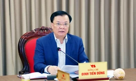 Bí thư Hà Nội: Phải ứng xử khác với lòng đường, vỉa hè phố cổ