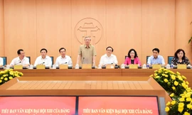 Đồng chí Trần Quốc Vượng, Ủy viên Bộ Chính trị, Thường trực Ban Bí thư, Phó Trưởng bộ phận Thường trực Tiểu ban Văn kiện Đại hội XIII, Trưởng đoàn công tác chủ trì hội nghị làm việc với Hà Nội sáng 27/4