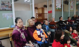 Nhiều cụ già đón Tết tại Trung tâm dưỡng lão