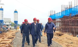 Chủ tịch UBND thành phố Hà Nội Nguyễn Đức Chung thị sát dự án nhà máy điện rác Sóc Sơn