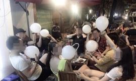 Hà Nội: Nghiêm cấm học sinh sử dụng “bóng cười“