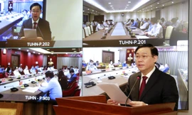 Bí thư Thành ủy Hà Nội Vương Đình Huệ phát biểu tại hội nghị