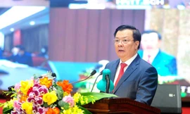 Bí thư Thành uỷ Hà Nội Đinh Tiến Dũng