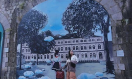 Hà Nội tổ chức nhiều gian hàng phục vụ Tết ở phố bích hoạ Phùng Hưng