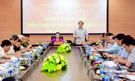 Bí thư Thành ủy Hoàng Trung Hải phát biểu tại hội nghị