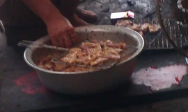 Nhiều cơ sở ăn uống ở Hà Nội bị phạt vì nhân viên 'không cắt móng tay'