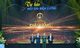 Trao giải cuộc thi ảnh nghệ thuật quốc gia 'Tự hào một dải biên cương'