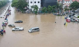 Làm rõ việc úng ngập cục bộ ở khu vực Đại lộ Thăng Long