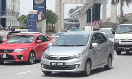 Malaysia vượt Thái Lan trở thành thị trường ô tô lớn thứ hai Đông Nam Á