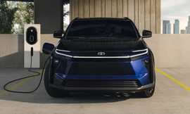 Toyota đổi tên mẫu xe điện chiến lược