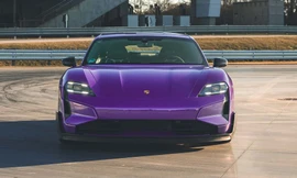 Porsche ra mắt siêu xe điện Taycan mạnh nhất lịch sử