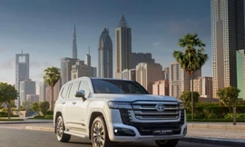 Toyota Land Cruiser phiên bản hybrid trình làng